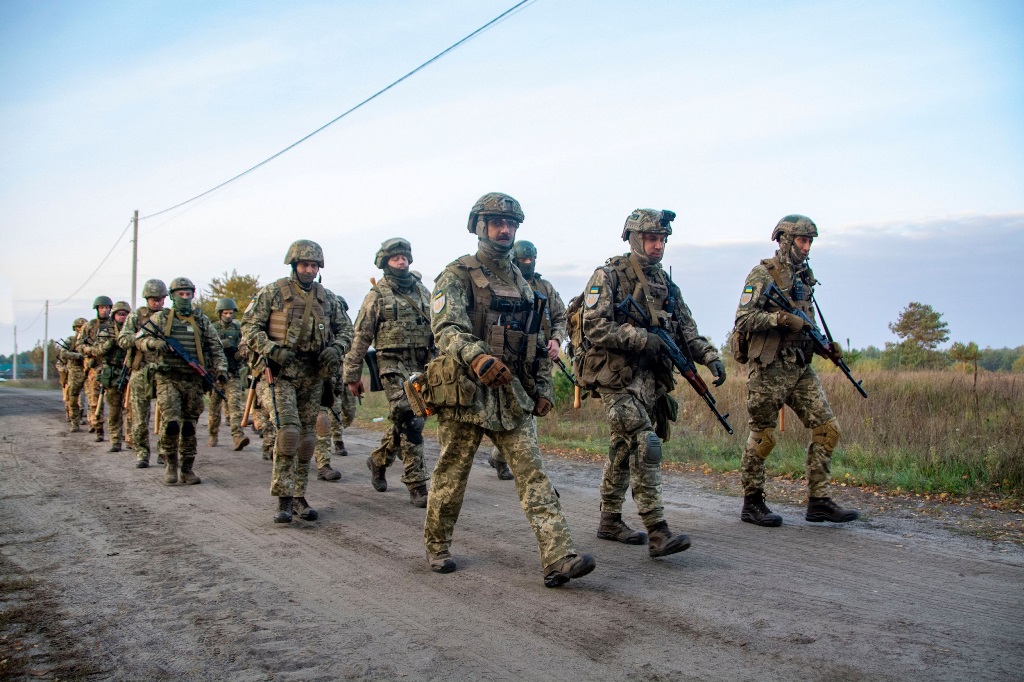 На військову службу за контрактом у підрозділах територіальної оборони Полтавщини запрошуються мешканці області
